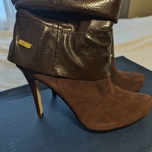 Dereon boot
